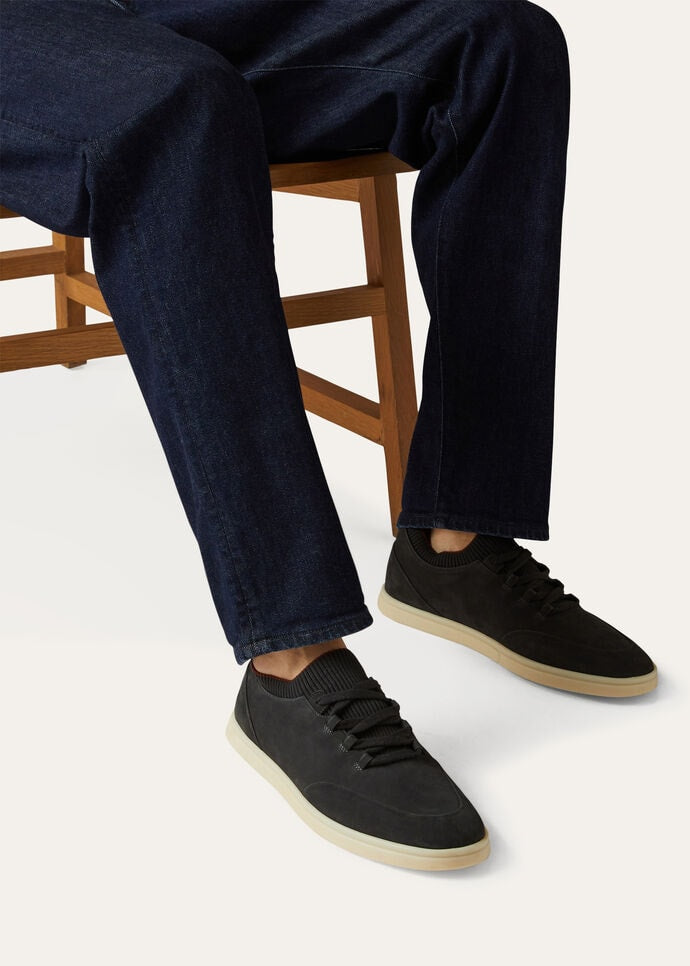 Regency Soho Walk Sneaker